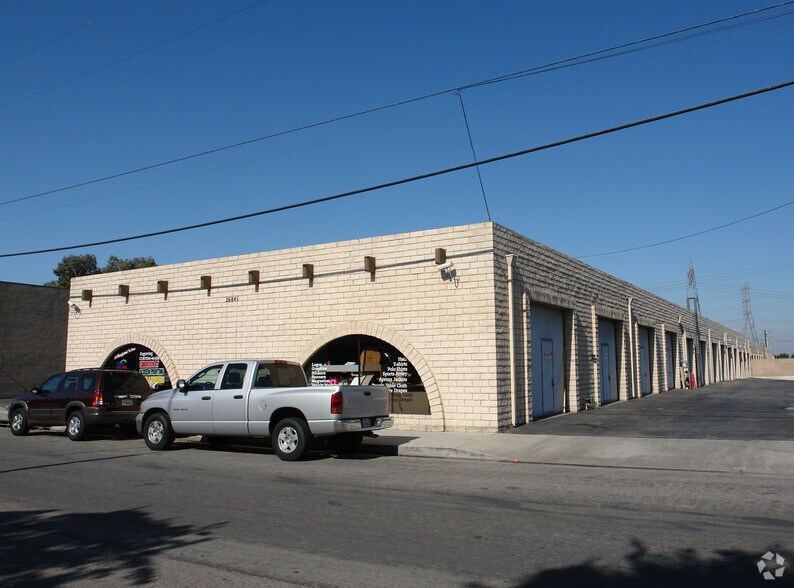 Primary Photo Of 26752 Oak Ave, Santa Clarita Warehouse For Lease