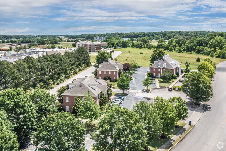 More Photos Of 6812 Crumpler Blvd, Olive Branch Office For Lease