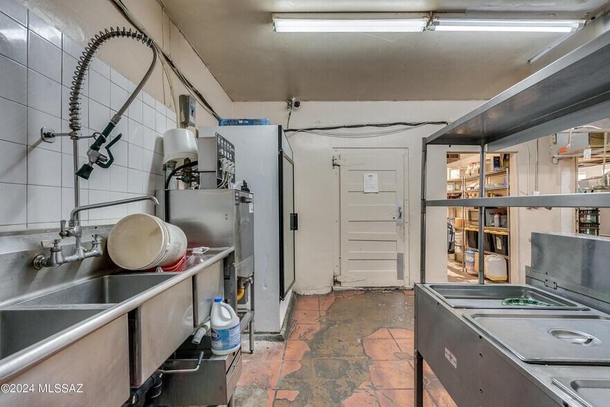 More Photos Of 3000 S Mission Rd, Tucson Storefront Retail Residential For Sale