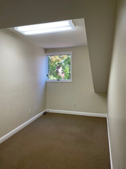 More Photos Of 381-395 Hartz Ave, Danville Loft Creative Space For Lease