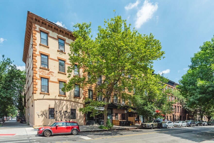 More Photos Of 561 Gates Ave, Brooklyn Apartments For Sale