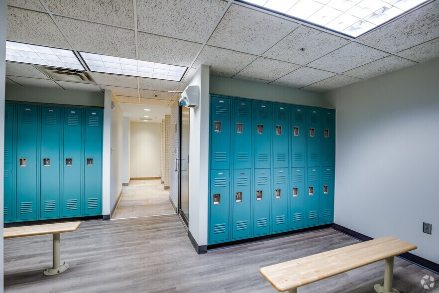 More Photos Of 1295 Northland Dr, Mendota Heights Medical For Lease