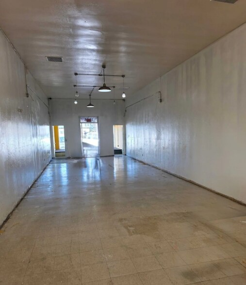 More Photos Of 1058-1060 W Gardena Blvd, Gardena Storefront For Lease