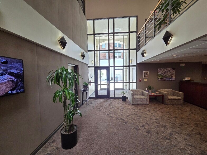 More Photos Of 243 Front St, Wilmington Office For Lease