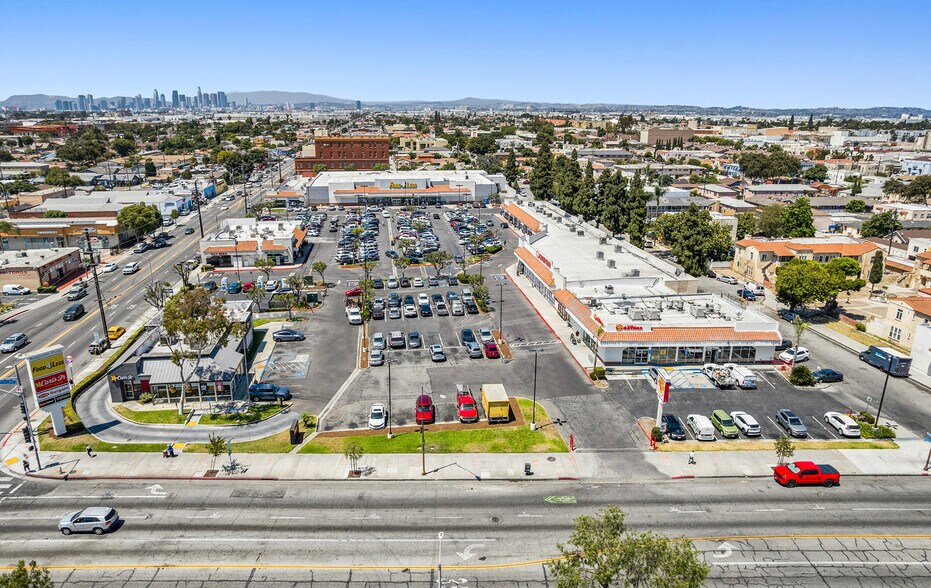 More Photos Of 6900-7100 S Santa Fe Ave, Huntington Park Unknown For Lease