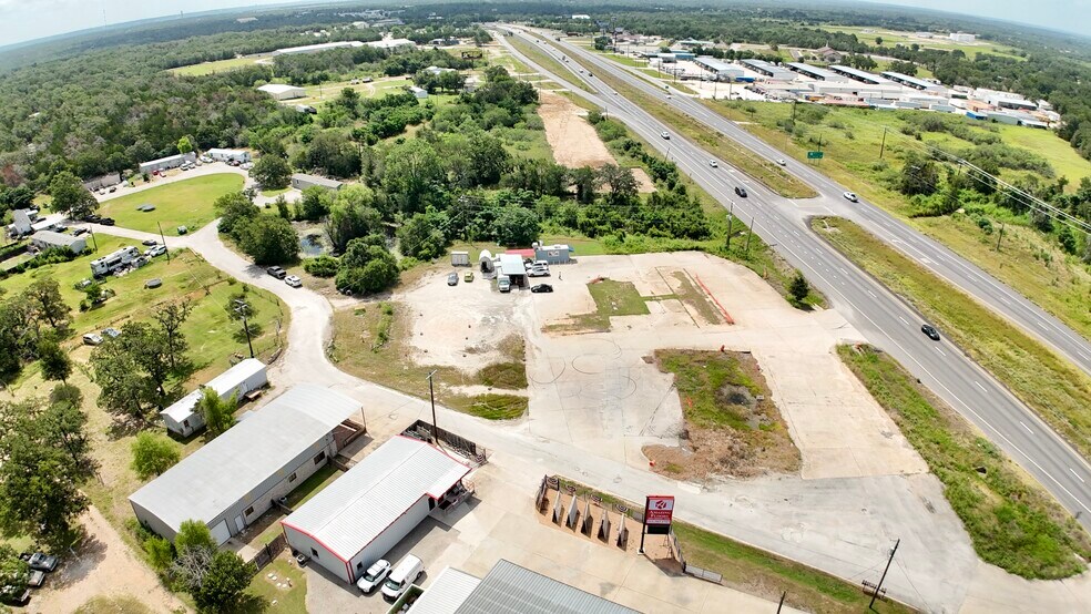 More Photos Of 1350 W State Highway 71, Bastrop Land For Lease