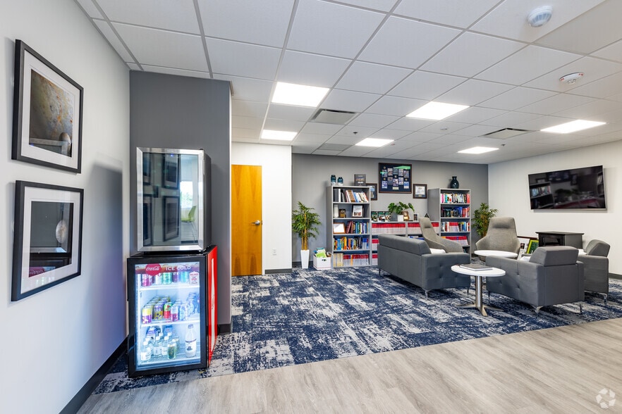 More Photos Of 4715 Data Ct, Orlando Office For Sale