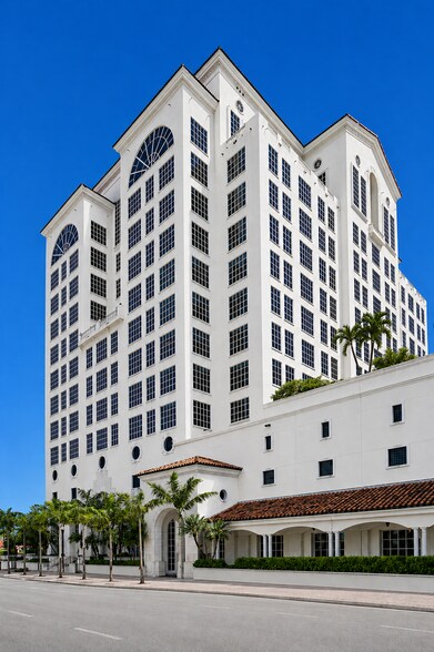 More Photos Of 2 Alhambra Plz, Coral Gables Office Residential For Lease