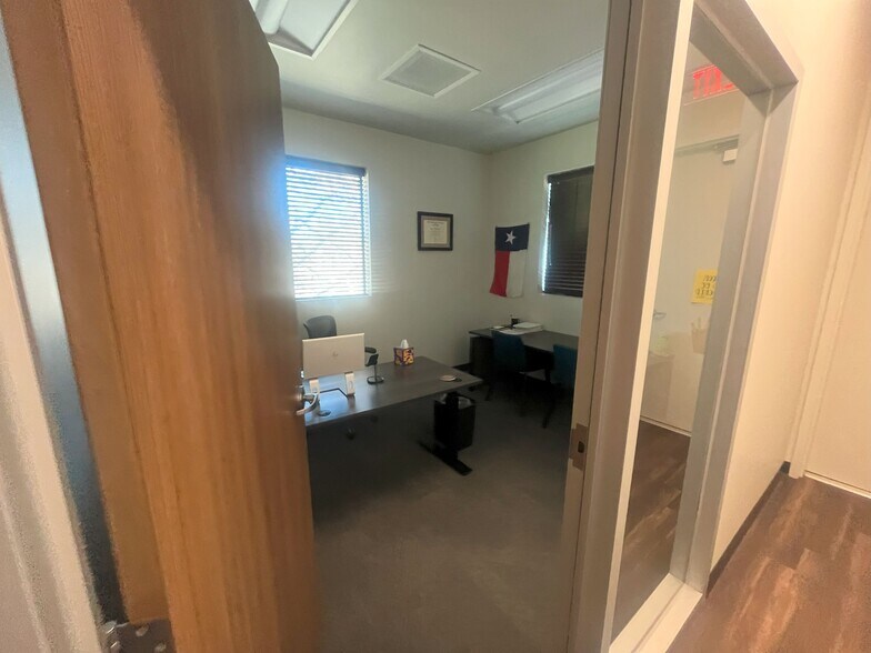 More Photos Of 13625 Ronald Reagan Blvd, Cedar Park Unknown For Lease