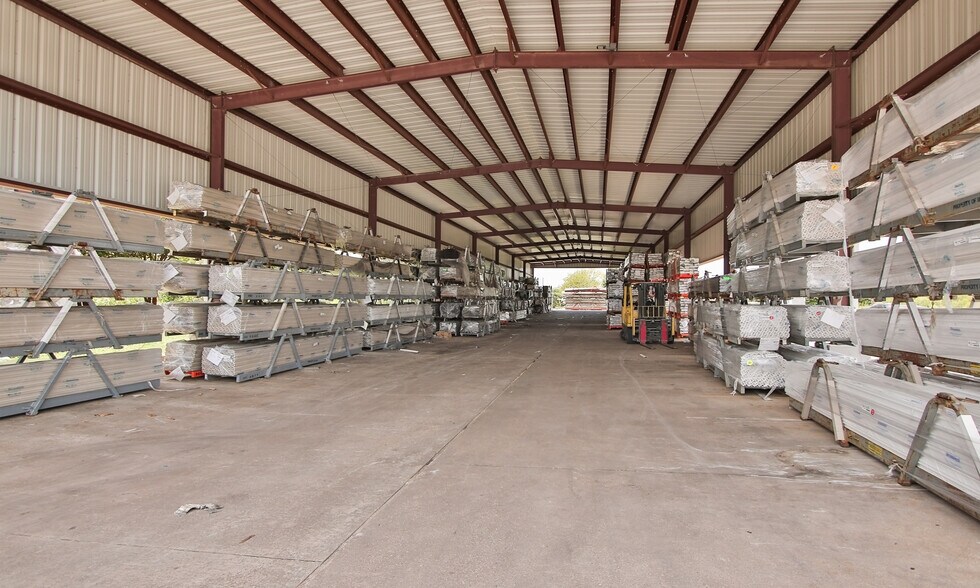 More Photos Of 5515 Brittmoore Rd, Houston Distribution For Sale
