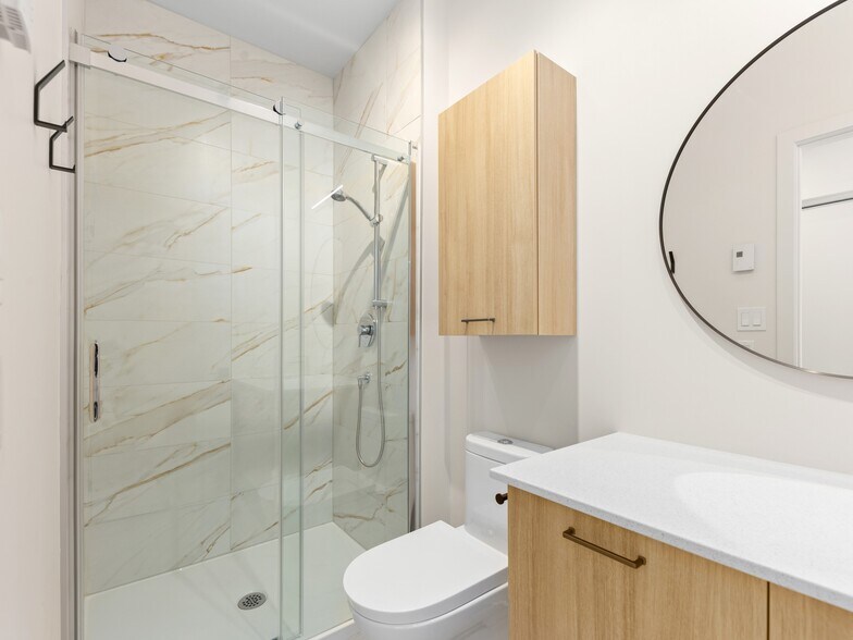 More Photos Of 2525 St Rachel E, Montréal Apartments For Sale
