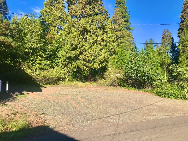 More Photos Of 6395 Pony Express Trl, Pollock Pines Freestanding For Sale