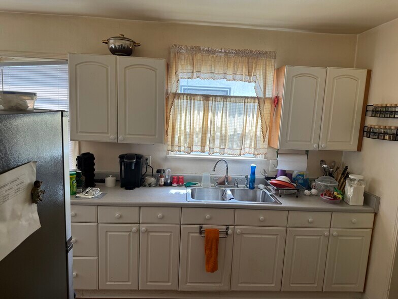 More Photos Of 949 N Cedar St, Inglewood Apartments For Sale