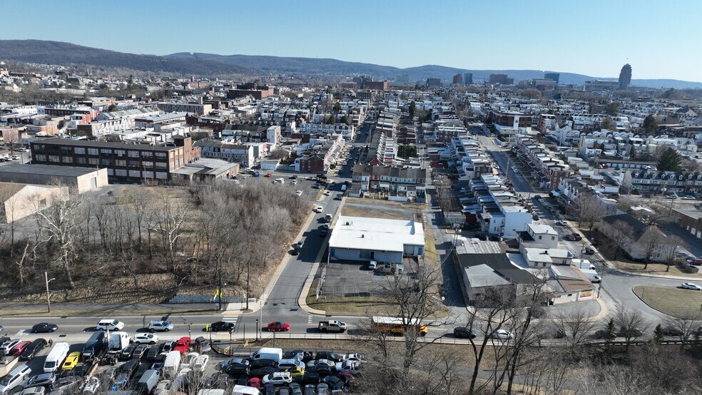 More Photos Of 958 N Penn St, Allentown Warehouse For Sale