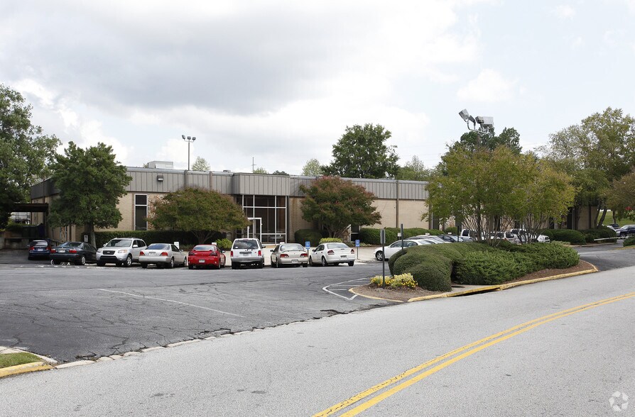 Primary Photo Of 215 Marvin Miller Dr SW, Atlanta Light Distribution For Lease