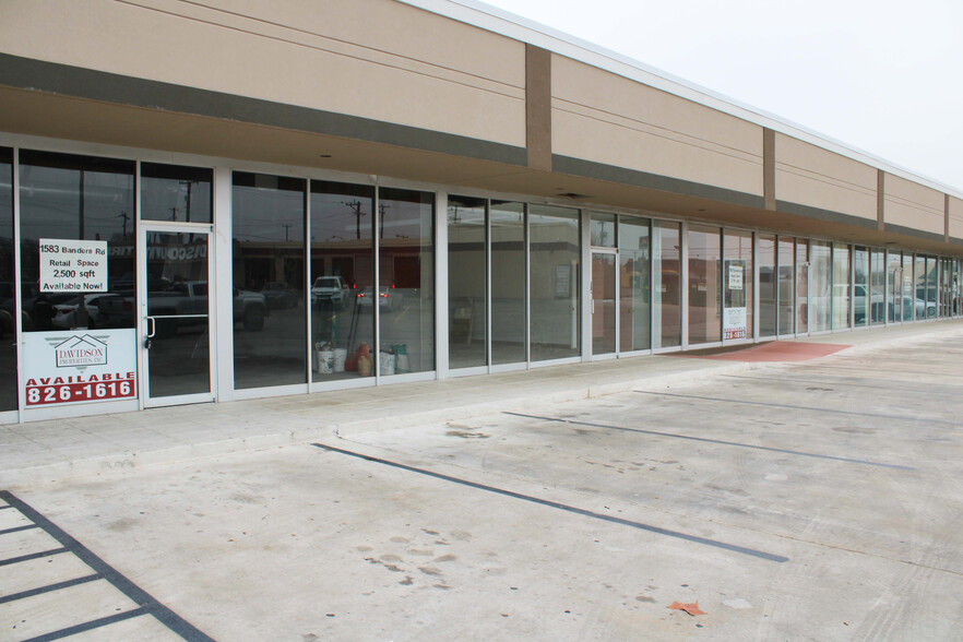 Primary Photo Of 1571-1599 Bandera Rd, San Antonio Unknown For Lease