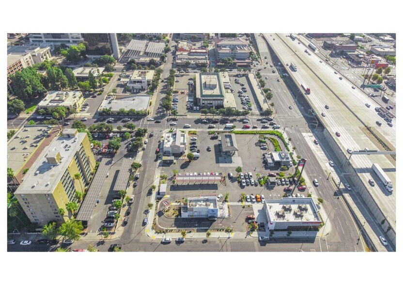 More Photos Of 121 S Center St, Stockton Convenience Store For Sale