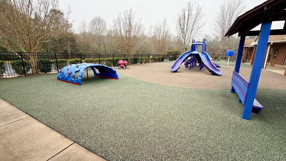 More Photos Of 9113 Blair Rd, Mint Hill Specialty For Lease