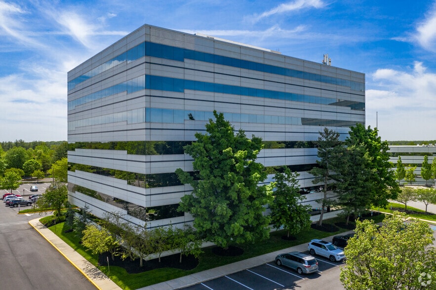 More Photos Of 6000 Midlantic Dr, Mount Laurel Unknown For Lease
