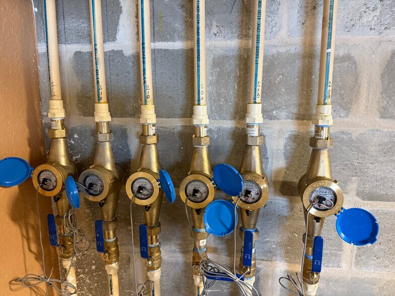 More Photos Of 128 S Beach St, Daytona Beach Apartments For Lease