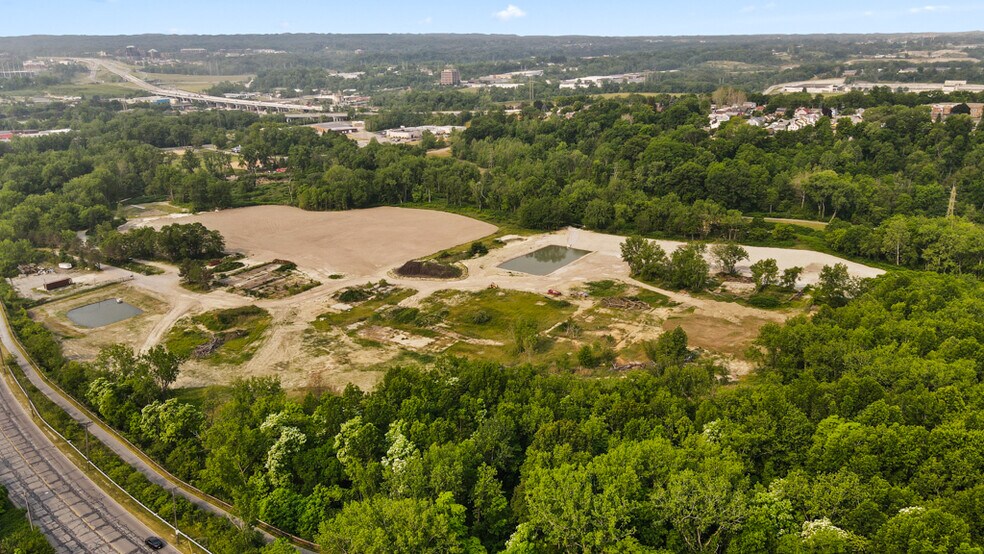 More Photos Of 5000 Warner Rd, Garfield Heights Land For Sale