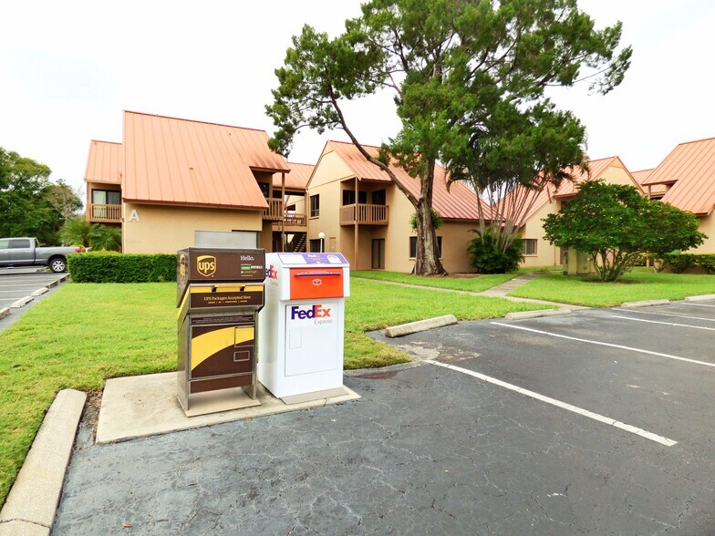 More Photos Of 2831 Ringling Blvd, Sarasota Office For Sale