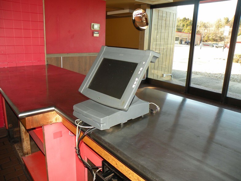 More Photos Of 634 Knox Blvd, Radcliff Restaurant For Sale