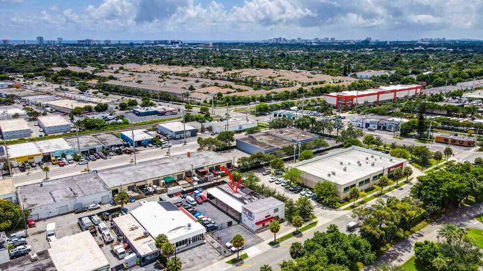 More Photos Of 530 S Dixie Hwy W, Pompano Beach Auto Repair For Sale