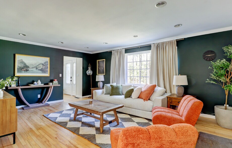 More Photos Of 200 Harry Wells Rd, Saugerties Specialty For Sale