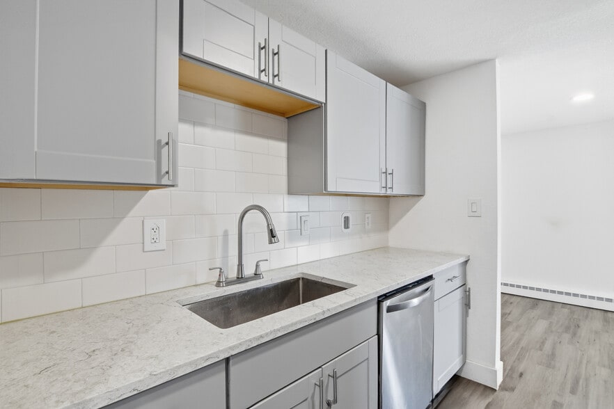 More Photos Of 16432 E 13th Pl, Aurora Specialty For Sale