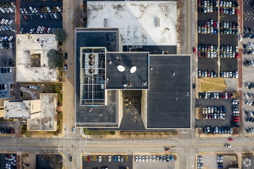 More Photos Of 1437 S Boulder Ave, Tulsa Office For Lease