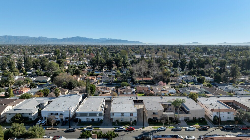 More Photos Of 7454 Canby Ave, Reseda Apartments For Sale