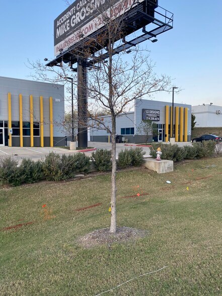More Photos Of 3111 IH 30, Dallas Light Distribution For Lease