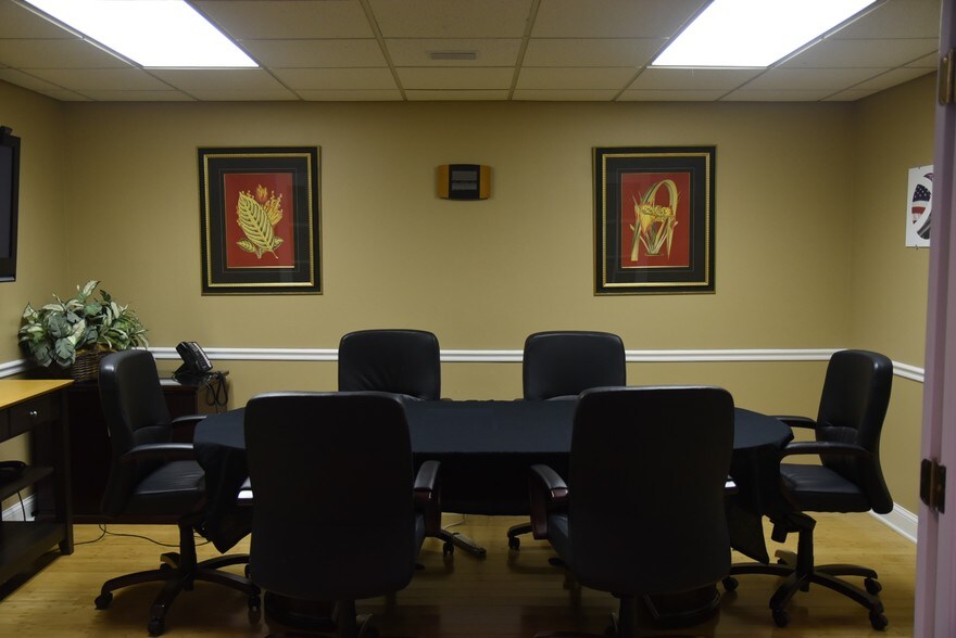 More Photos Of 4227 Henderson Blvd, Tampa Freestanding For Sale