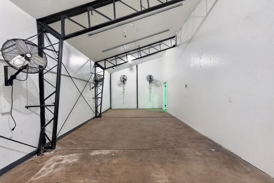 More Photos Of 1743 Burton St, Strasburg Industrial For Sale