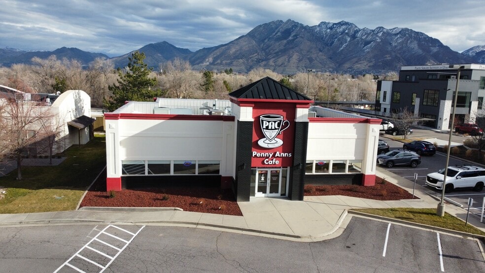 Primary Photo Of 7495 Union Park Ave, Sandy Restaurant For Sale