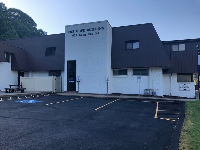 Primary Photo Of 633 Long Run Rd, Mckeesport Office For Lease