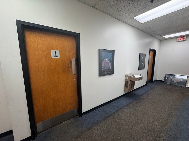 More Photos Of 188 Earl Davis Dr, Russellville Manufacturing For Lease