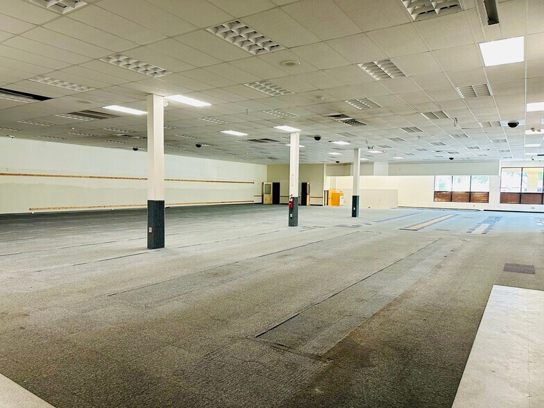 More Photos Of 1701 N University Dr, Pembroke Pines Drugstore For Sale