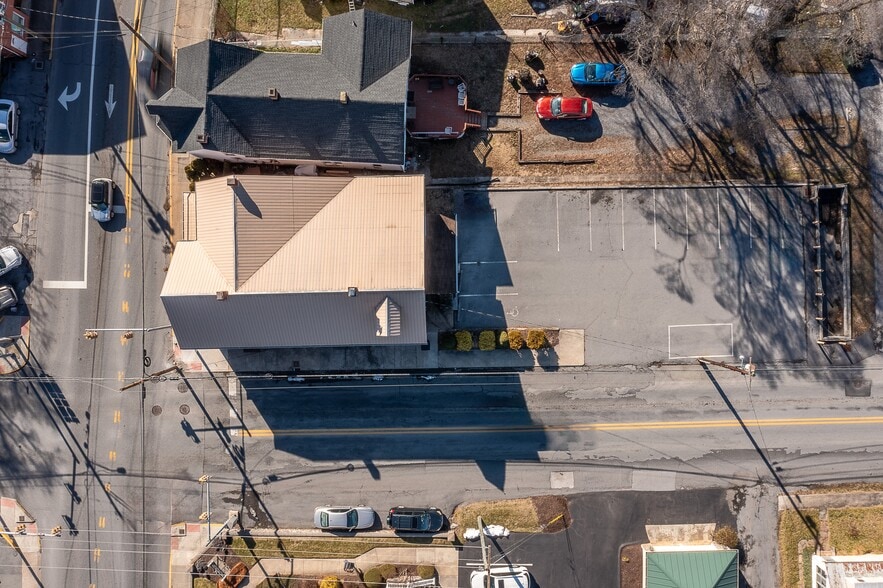 More Photos Of 824 N Queen St, Martinsburg Office For Sale