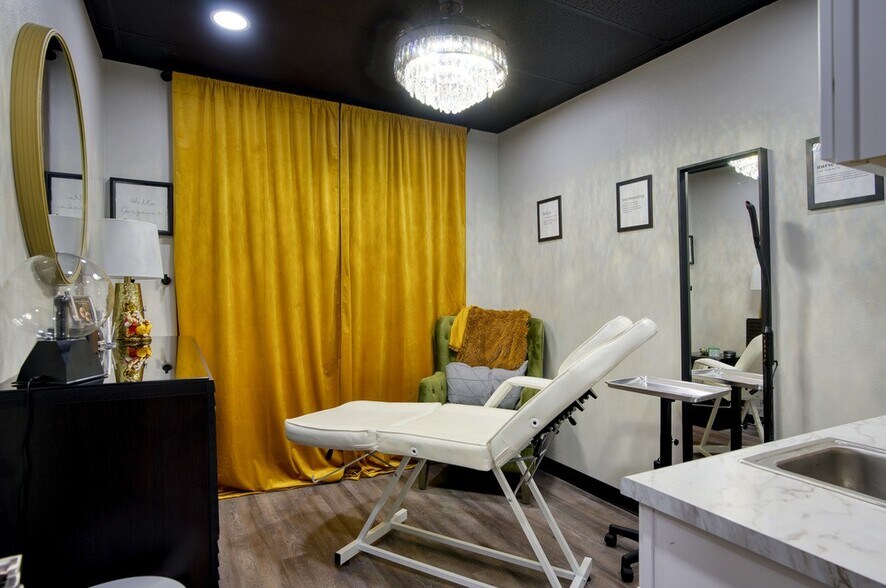 More Photos Of 312 N Alma School Rd, Chandler Medical For Lease