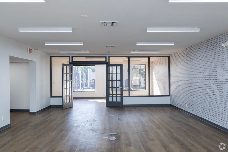 More Photos Of 524 9th St W, Bradenton Medical For Lease