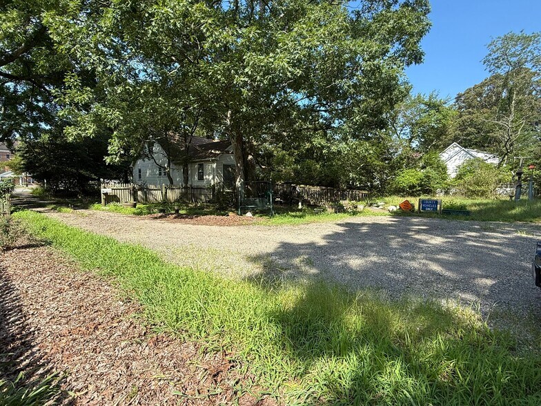 More Photos Of 23092 Three Notch Rd, California Office Residential For Sale