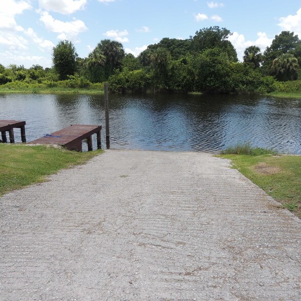 More Photos Of 14725 NW 1st Pkwy, Okeechobee Manufactured Housing Mobile Home Park For Sale