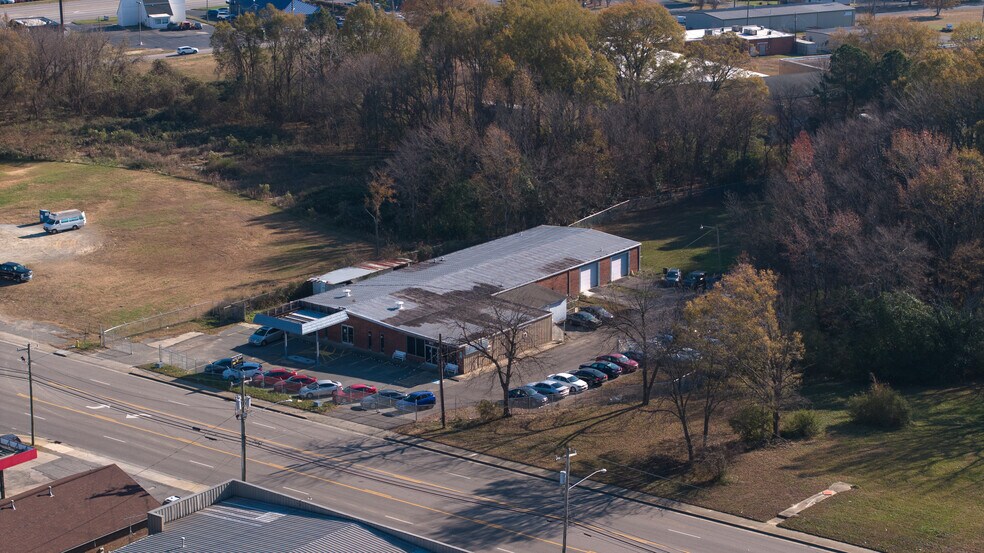 More Photos Of 510 Morgan Mill Rd, Monroe Freestanding For Sale