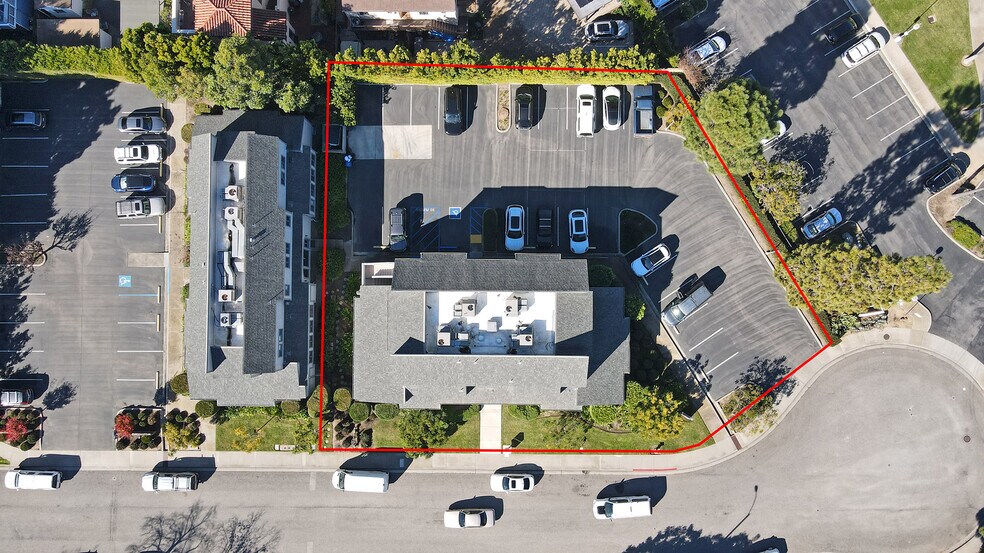 More Photos Of 1135 Eugenia Pl, Carpinteria Office For Sale