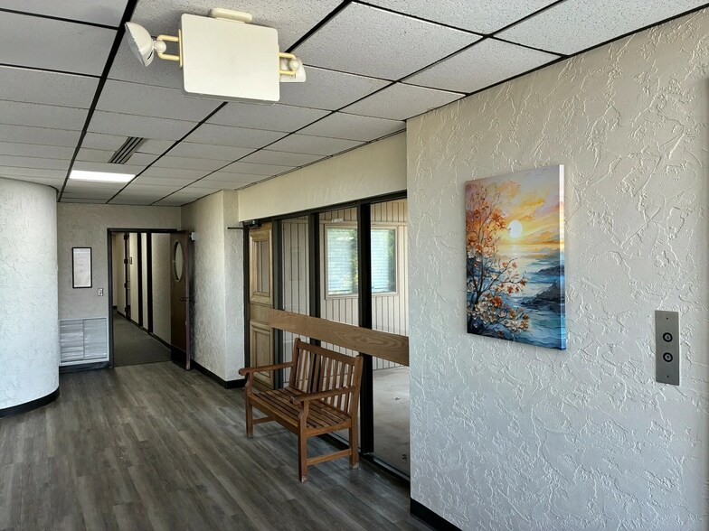 More Photos Of 2801 Parklawn Dr, Midwest City Medical For Lease