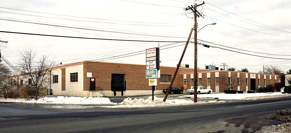 More Photos Of 35 Olympia Ave, Woburn Manufacturing For Lease
