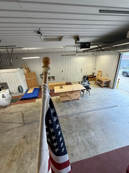 More Photos Of 2414 Batestown Rd, Danville Flex For Sale