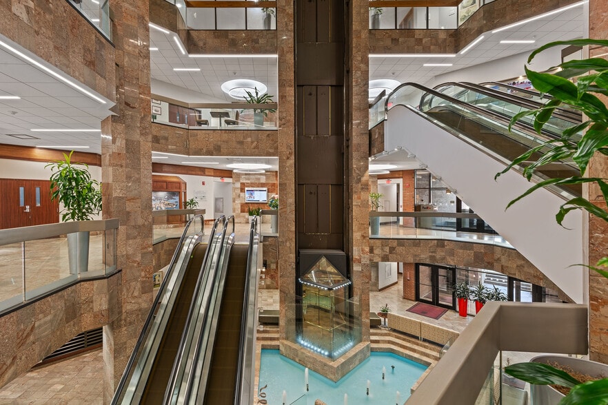 More Photos Of 1 City Center, Portland Office For Lease